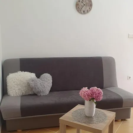 شقة Franic Sućuraj