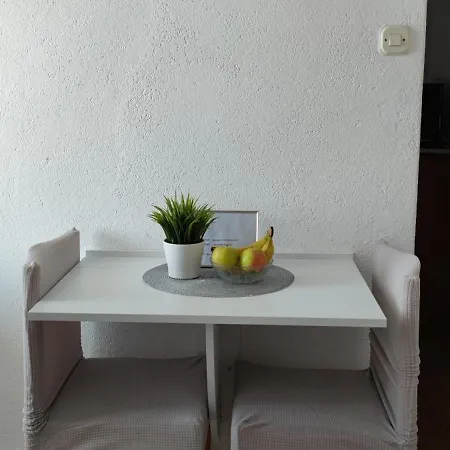 Apartament Franic *